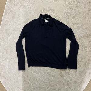 Free‎ Assembly Sweater